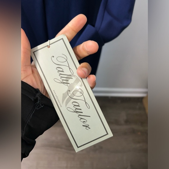 Tally Taylor Dress Set 💙 - Picture 4 of 4